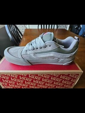 Vans Knu School Suede Skate Shoe - Gray